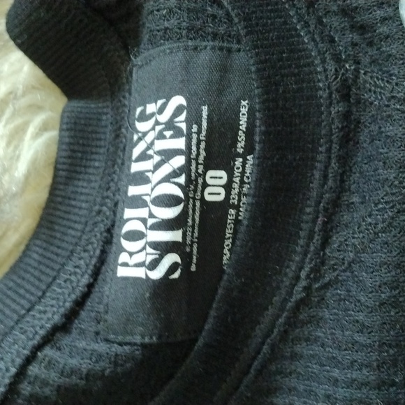 Torrid collaboration with rolling stone thermal crop top - Picture 2 of 4